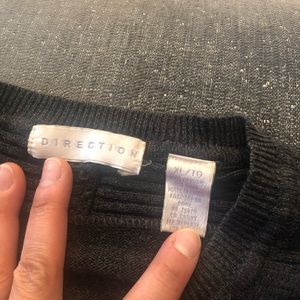Direction sweater